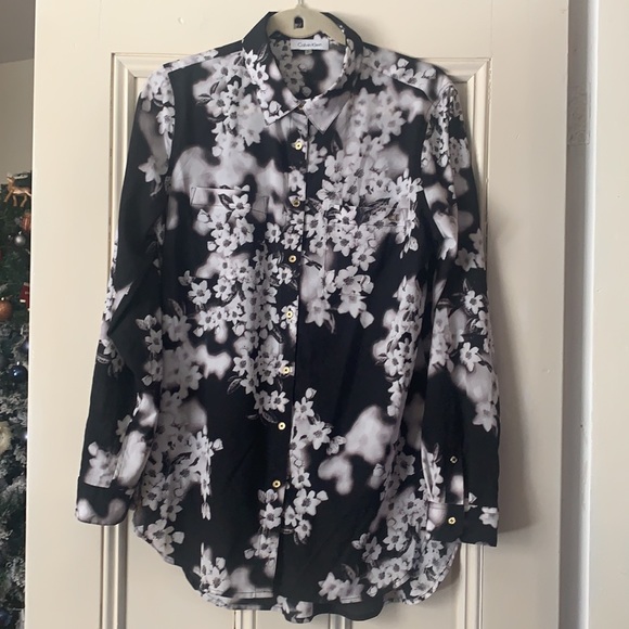 Calvin Klein stunning black and white floral blouse size medium! - Picture 1 of 6
